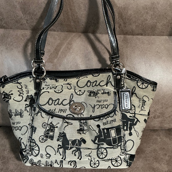 Vintage Coach carriage shoulder bag - Picture 1 of 3